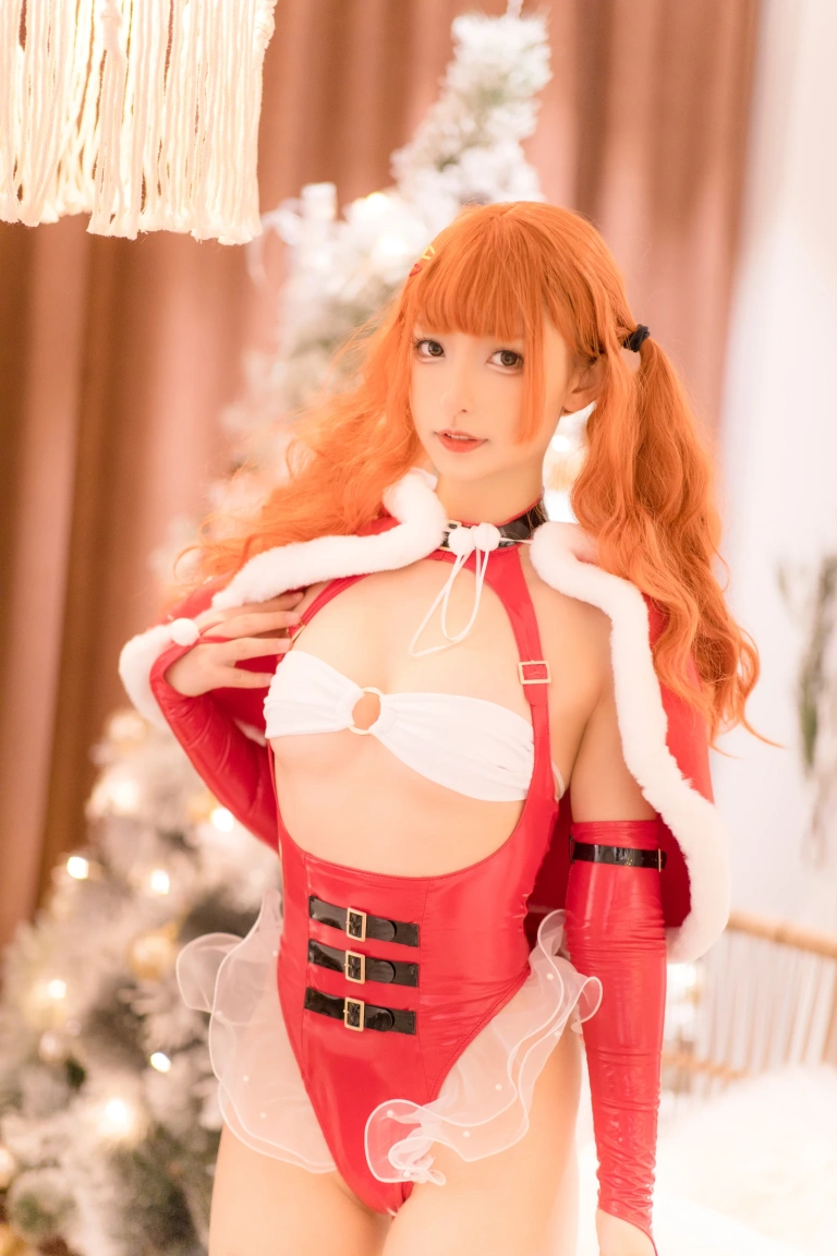 神楽坂真冬《第二季 序号28：《クリスマス クイーン》》主题写真：150张全套美图