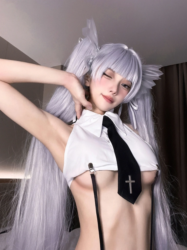 果咩酱《天使女警》主题写真：23张全套美图