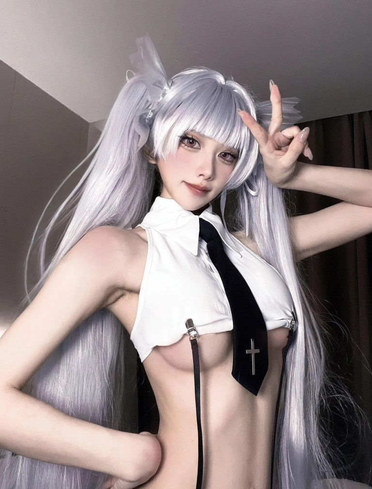 果咩酱《天使女警》主题写真：23张全套美图