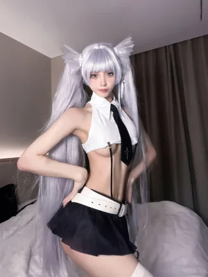 果咩酱《天使女警》主题写真：23张全套美图