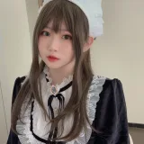 依酱《女仆馆长》主题写真：50张全套美图，含5个视频