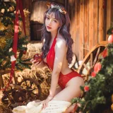 雯仔不讲道理《2020圣诞》主题写真：30张全套美图