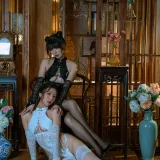 轩萧学姐&奶桃桃《NO.52 – 缠绵2》主题写真：14张全套美图，含1个视频