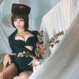 蠢沫沫《护士姐姐》主题写真：41张全套美图
