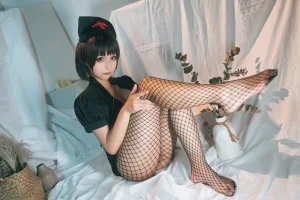 蠢沫沫《护士姐姐》主题写真：41张全套美图