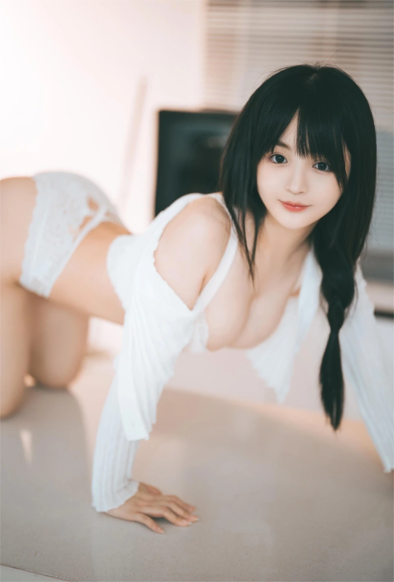 桜井宁宁《人妻》主题写真：51张全套美图