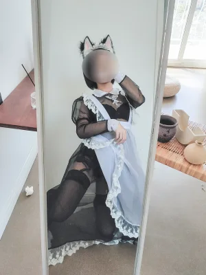 蠢沫沫《透明女仆自拍》主题写真：42张全套美图