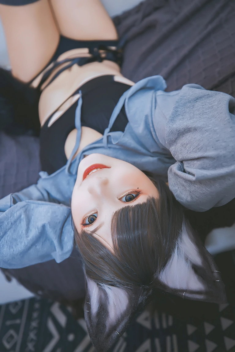 神楽坂真冬《第三季 序号4：《危険な耳》狼妹&兔娘》主题写真：150张全套美图，含4个视频