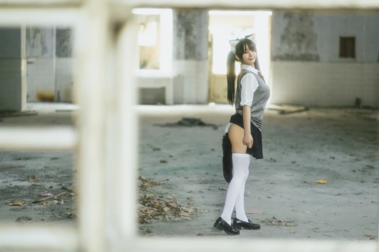 桜井宁宁《废墟jk》主题写真：74张全套美图