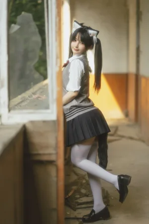 桜井宁宁《废墟jk》主题写真：74张全套美图