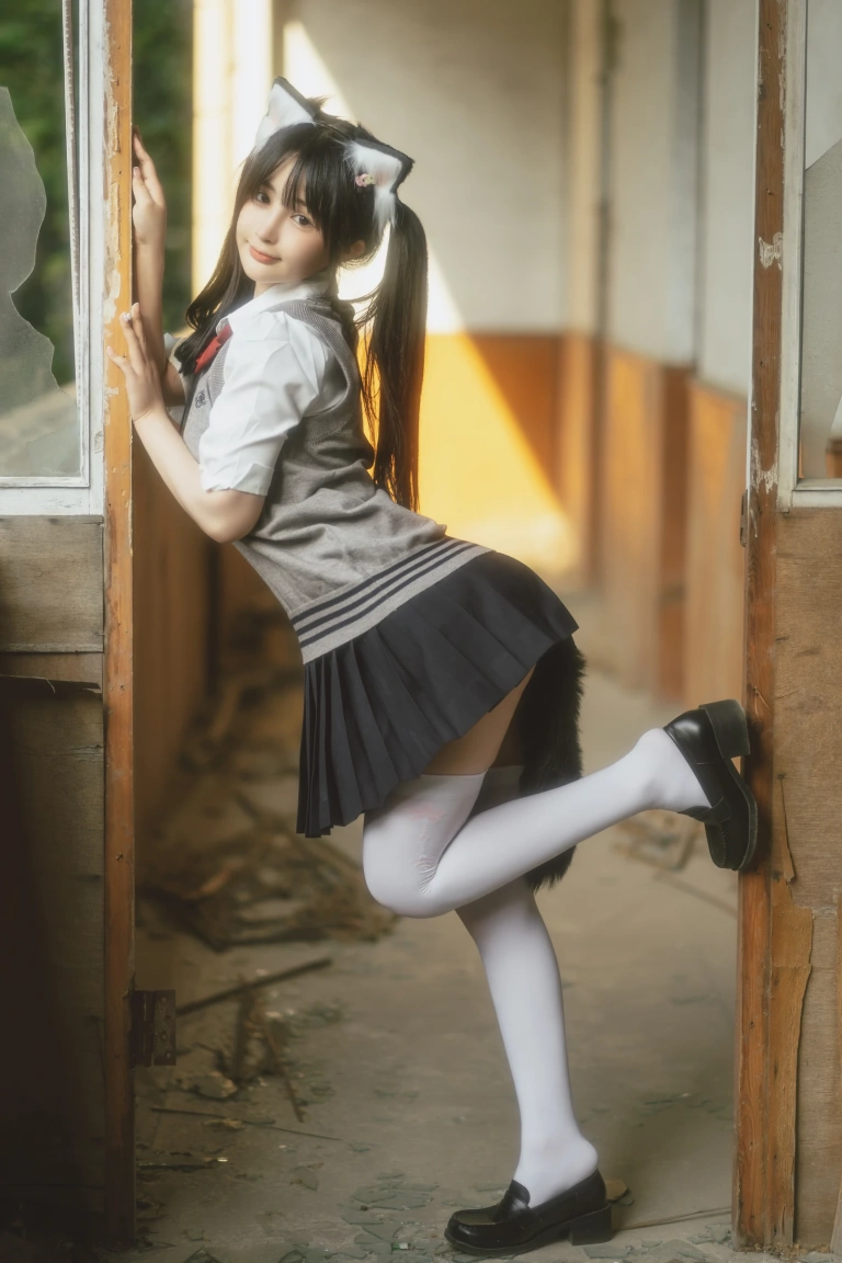 桜井宁宁《废墟jk》主题写真：74张全套美图