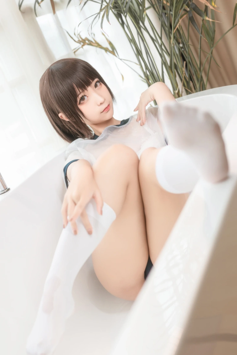 蠢沫沫《透明体操服》主题写真：40张全套美图