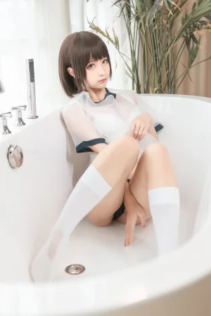 蠢沫沫《透明体操服》主题写真：40张全套美图