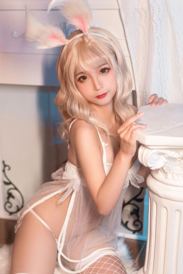 蠢沫沫《兔子》主题写真：40张全套美图