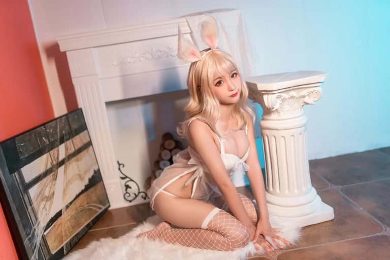 蠢沫沫《兔子》主题写真：40张全套美图