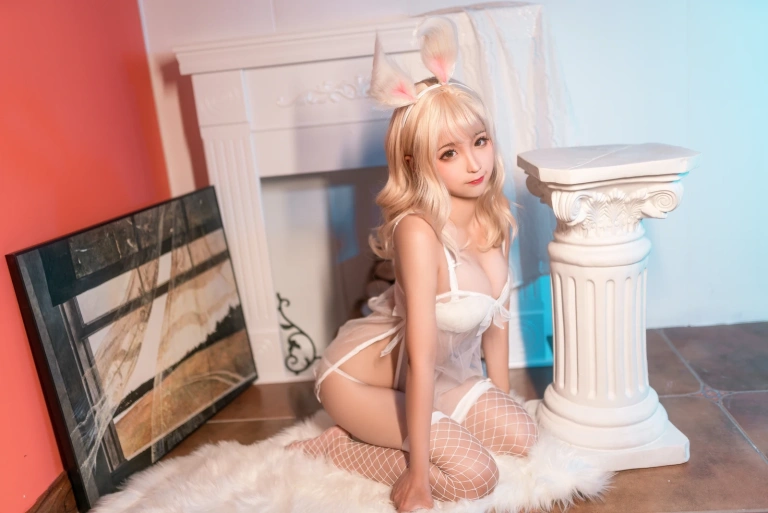蠢沫沫《兔子》主题写真：40张全套美图