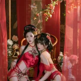 轩萧学姐&奶桃桃《NO.57 – 情趣肚兜》主题写真：23张全套美图，含1个视频