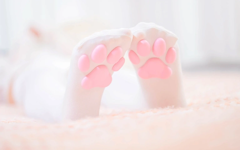 神楽坂真冬《第三季 序号10：《おかえり》猫脚女仆》主题写真：150张全套美图，含2个视频