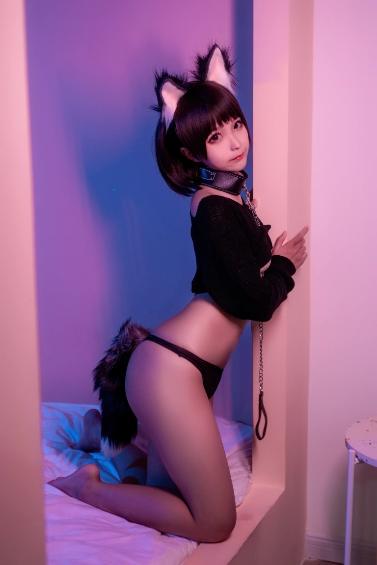 蠢沫沫《项圈》主题写真：40张全套美图