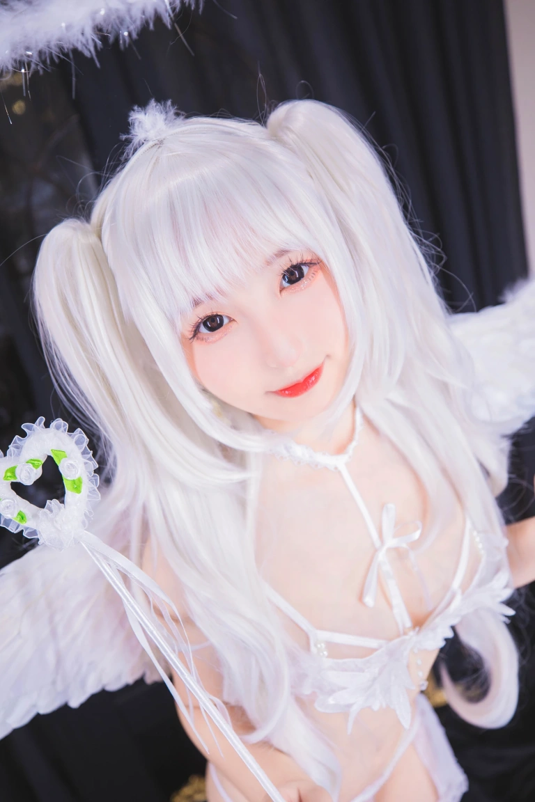 神楽坂真冬《第三季 序号13：《天国に落ちる》坠入天堂》主题写真：150张全套美图，含2个视频