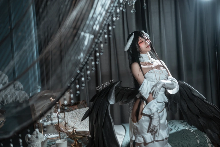 蠢沫沫《雅儿贝德原皮》主题写真：40张全套美图