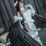 蠢沫沫《雅儿贝德原皮》主题写真：40张全套美图