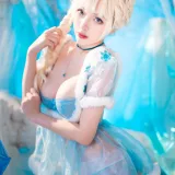 雯仔不讲道理《冰雪》主题写真：32张全套美图