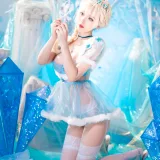 雯仔不讲道理《冰雪》主题写真：32张全套美图