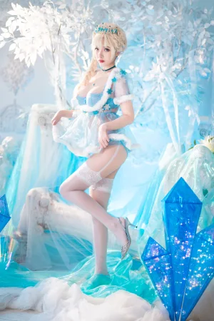 雯仔不讲道理《冰雪》主题写真：32张全套美图
