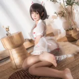 蠢沫沫《透明护士》主题写真：60张全套美图