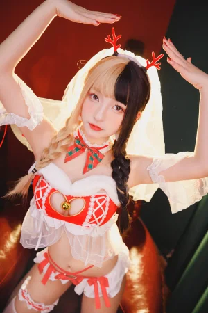 神楽坂真冬《第三季 序号18：《鹿の恩返し》》主题写真：150张全套美图，含2个视频