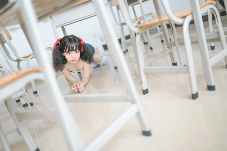 蠢沫沫《8.6死库水》主题写真：47张全套美图