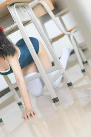 蠢沫沫《8.6死库水》主题写真：47张全套美图