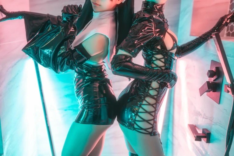 蠢沫沫《修女×护士》主题写真：50张全套美图