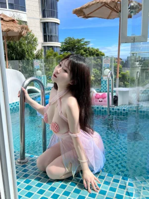 依酱《人鱼姬》主题写真：51张全套美图