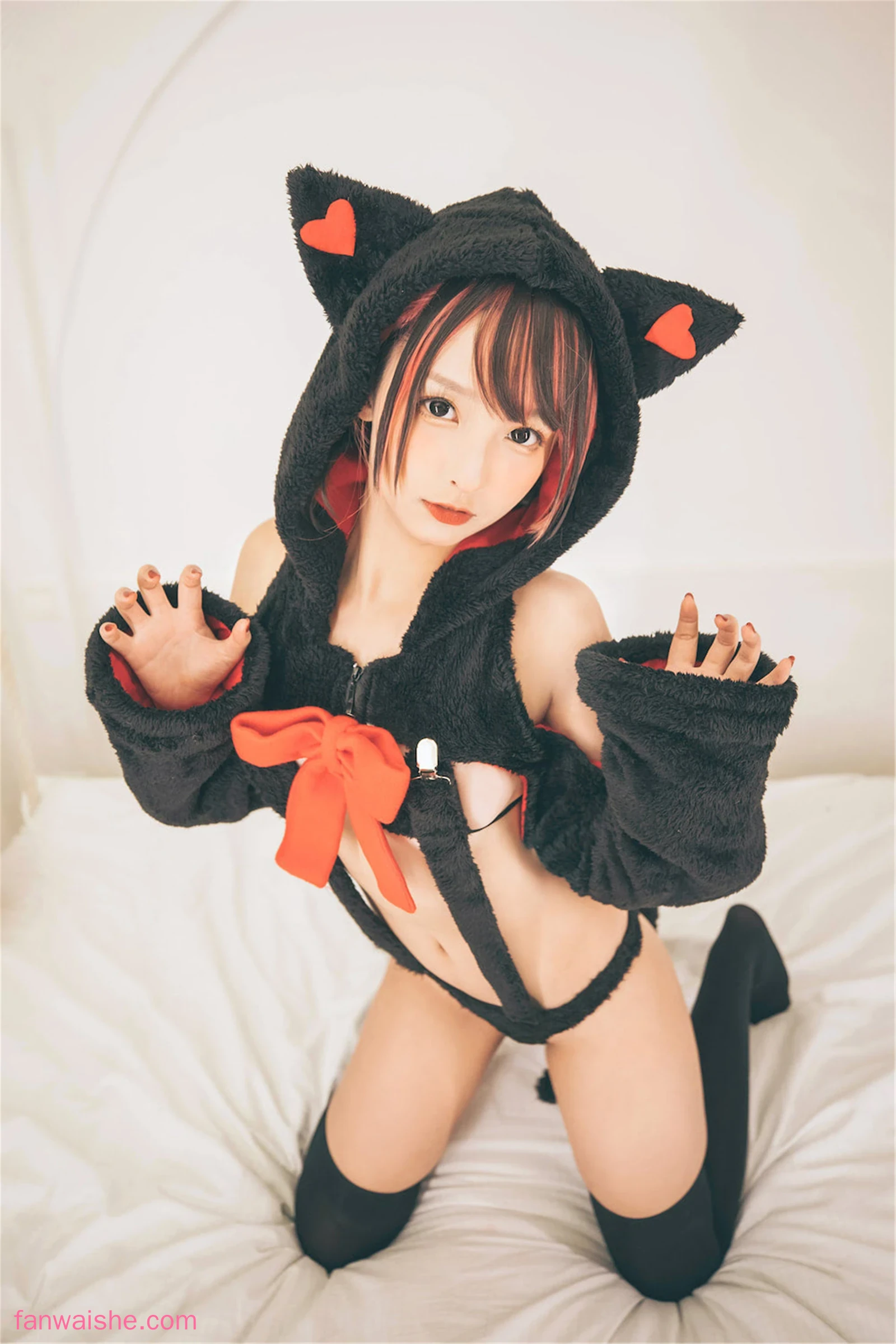 神楽坂真冬 神楽坂真冬 NO.69 - 第三季 序号20：《白黒の猫》