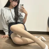 轩萧学姐《NO.69 – 蓝裙 黑丝+肉丝OL》主题写真：190张全套美图，含4个视频