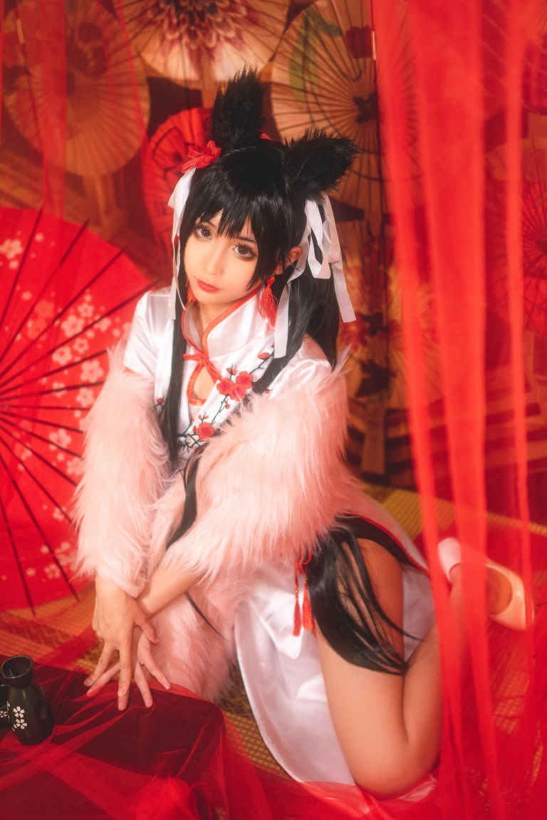 蠢沫沫《爱宕旗袍》主题写真：40张全套美图