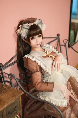蠢沫沫《棕透明女仆》主题写真：61张全套美图