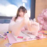 神楽坂真冬《第三季 序号22：《特別なことに》绳の特辑》主题写真：150张全套美图，含2个视频