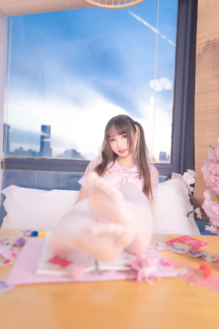神楽坂真冬《第三季 序号22：《特別なことに》绳の特辑》主题写真：150张全套美图，含2个视频