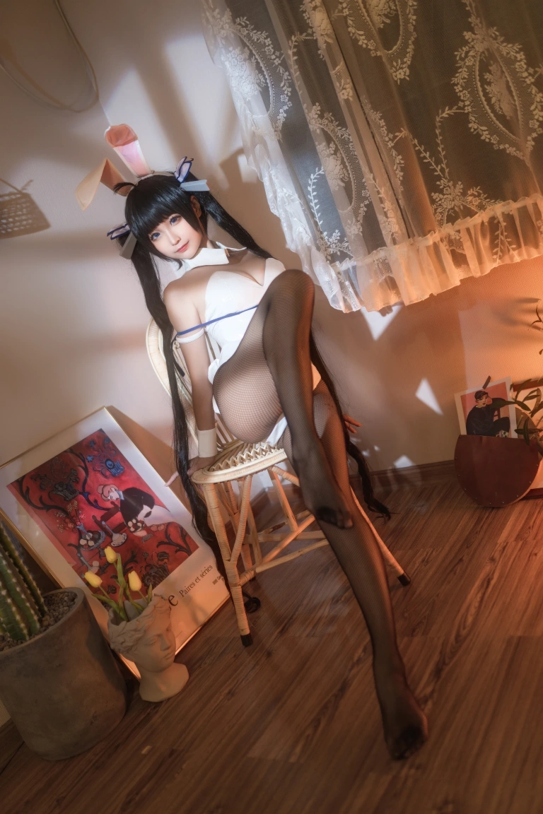 蠢沫沫《赫斯提亚兔女郎》主题写真：40张全套美图