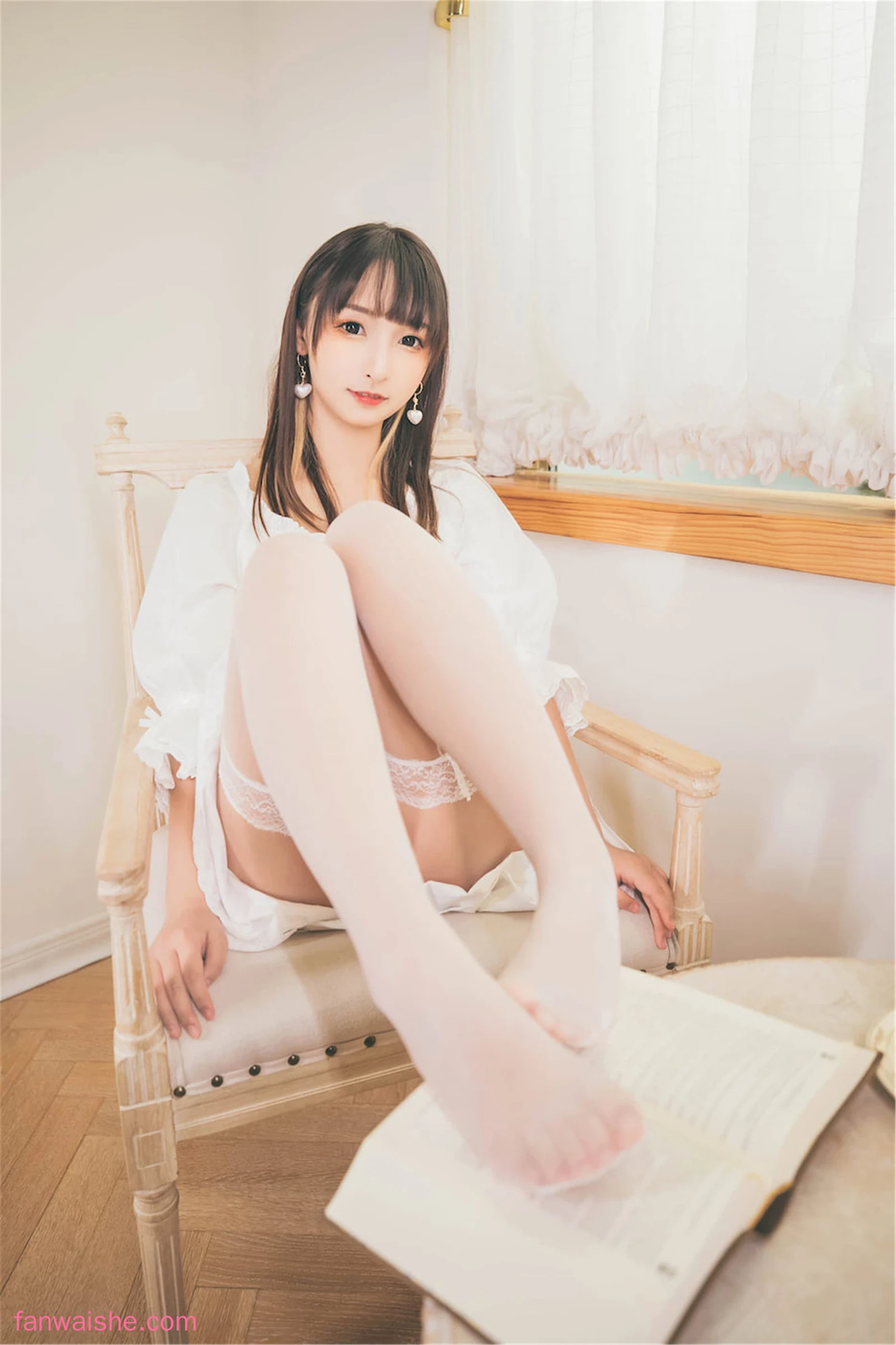 神楽坂真冬 神楽坂真冬 NO.72 - 第三季 序号23 ：《許しの日》苦行修女