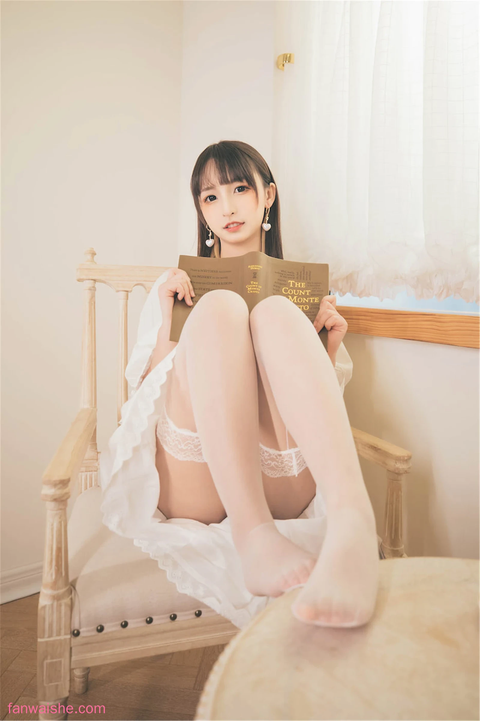 神楽坂真冬 神楽坂真冬 NO.72 - 第三季 序号23 ：《許しの日》苦行修女