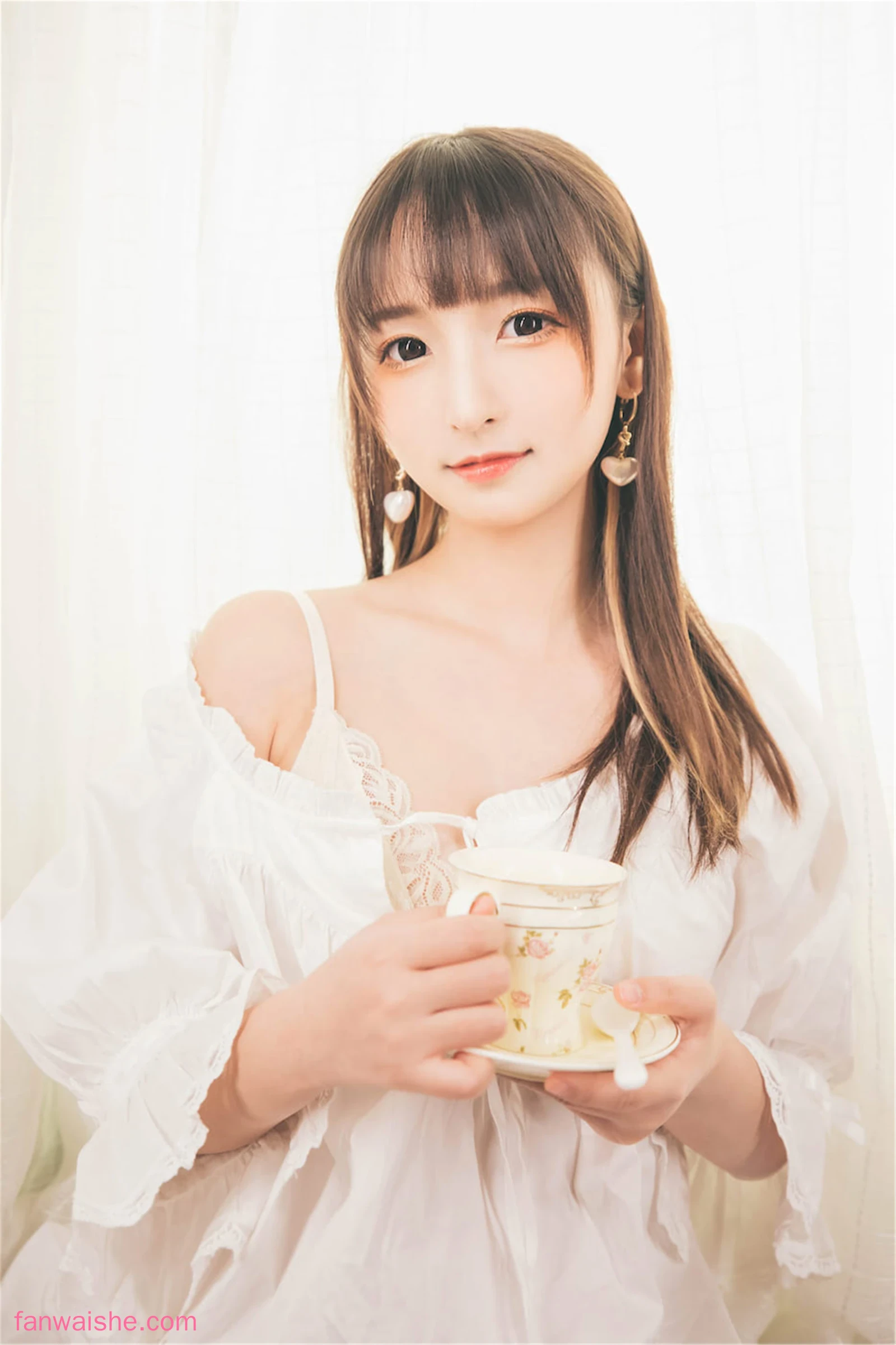 神楽坂真冬 神楽坂真冬 NO.72 - 第三季 序号23 ：《許しの日》苦行修女