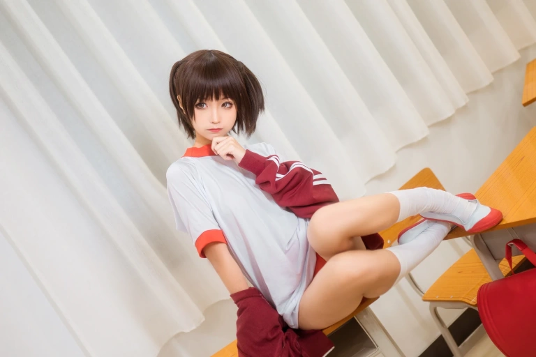 蠢沫沫《体操服红》主题写真：45张全套美图