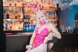 轩萧学姐《NO.72 – NIKKE 毒蛇 兔女郎 Viper bunny》主题写真：88张全套美图