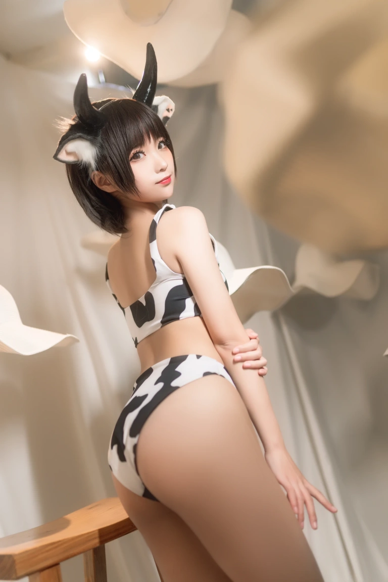 蠢沫沫《花花牛》主题写真：40张全套美图