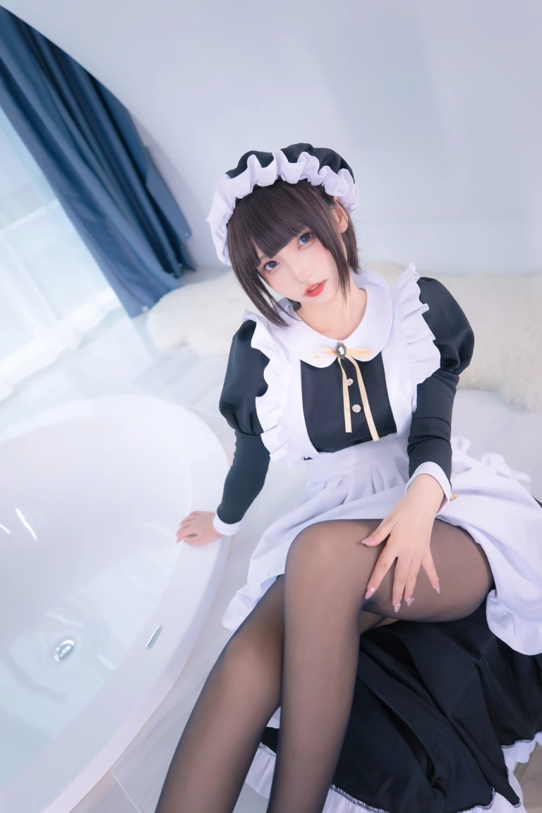 神楽坂真冬《第三季 序号29：女仆主题《愛のラビリンス2》》主题写真：150张全套美图，含2个视频