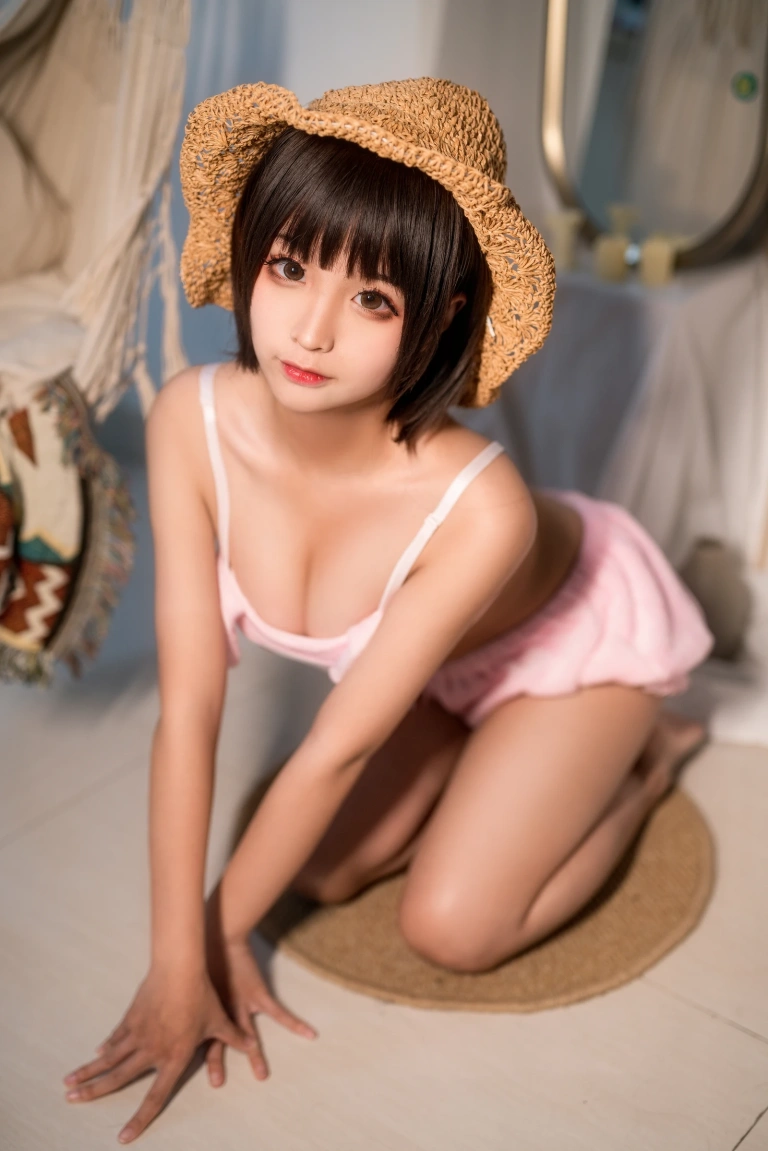 蠢沫沫《佩蒂睡衣》主题写真：40张全套美图